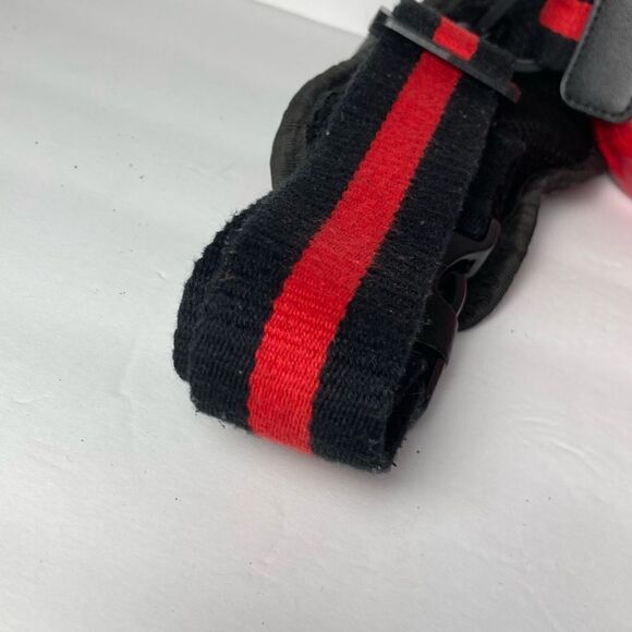 Sanrio Hello Kitty Puffer Sling Backpack - Picture 10 of 12